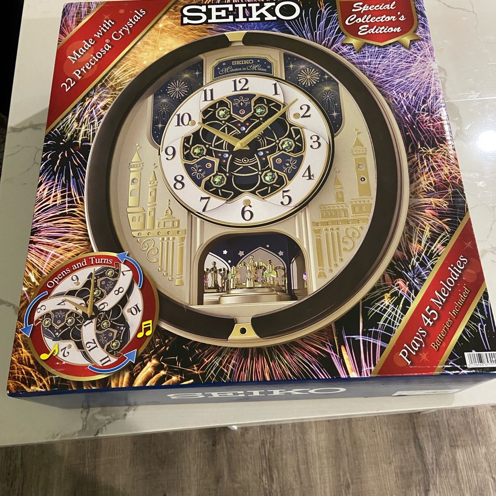 NEW Seiko Special Edition Wall Clock - Black and Gold